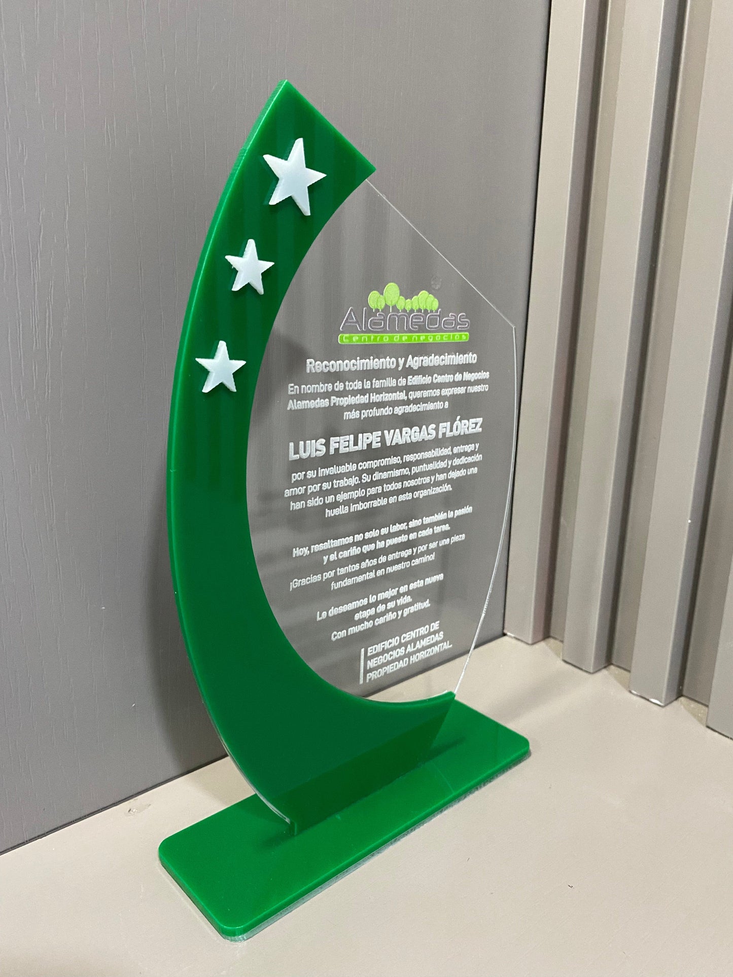 Placa de Reconocimiento en Acrílico