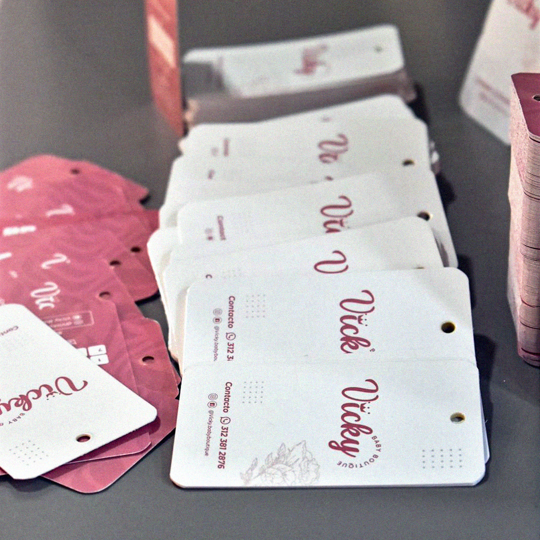 Etiquetas Personalizadas para Ropa y Accesorio