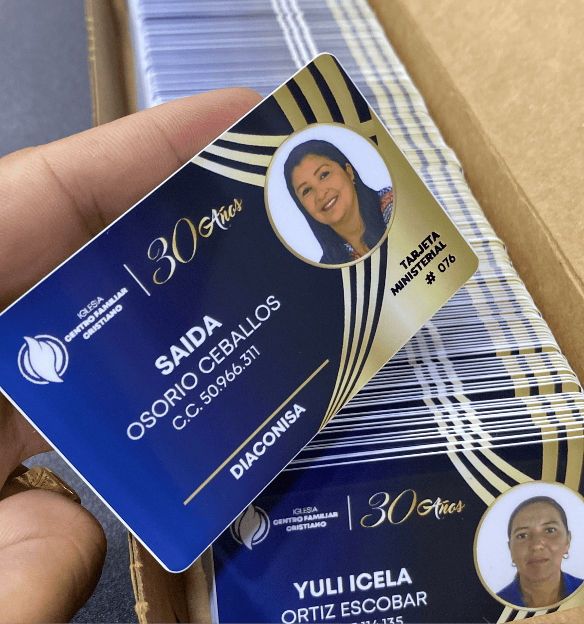 Carnets en PVC personalizados con foto, nombre y logo de la organización
