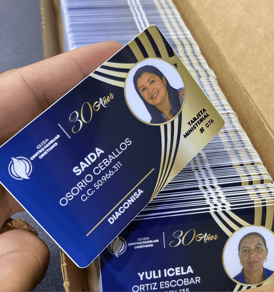 Carnets en PVC personalizados con foto, nombre y logo de la organización